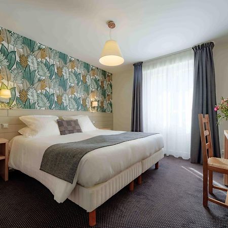 Hotel La Residence Des Artistes Roscoff Bagian luar foto