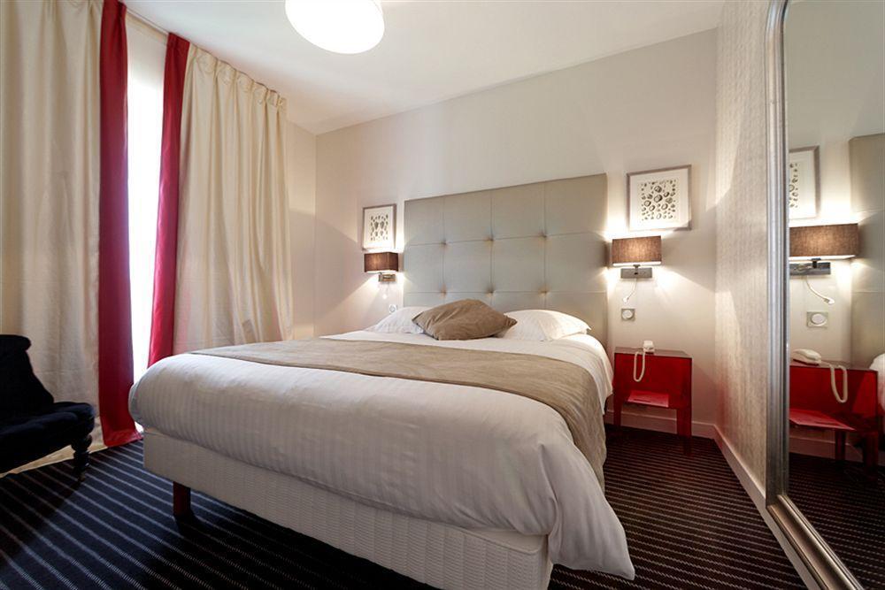 Hotel La Residence Des Artistes Roscoff Bagian luar foto
