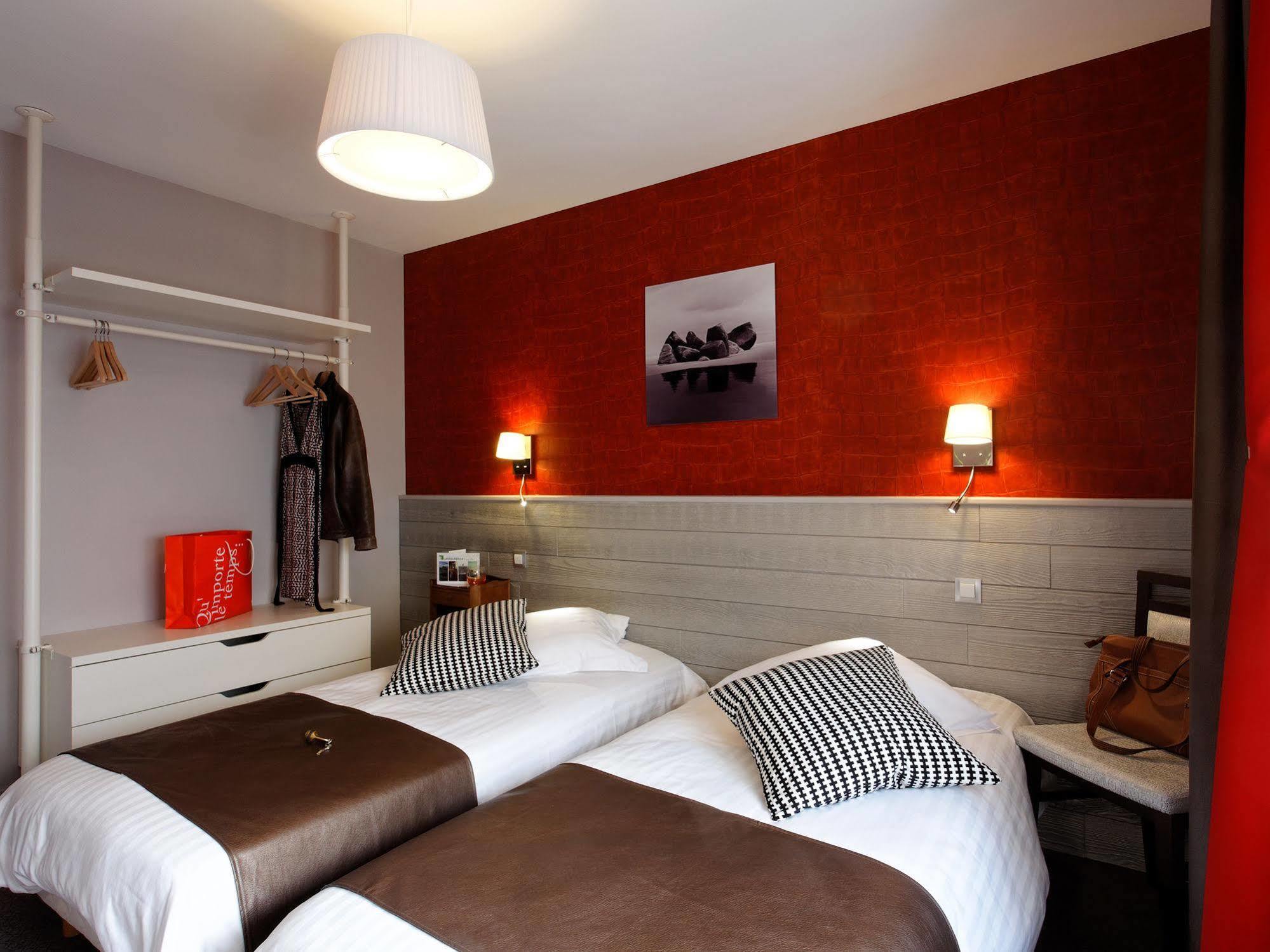 Hotel La Residence Des Artistes Roscoff Bagian luar foto